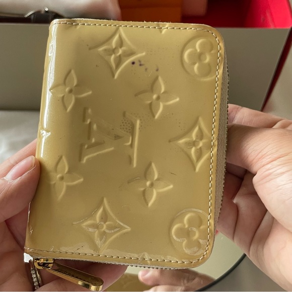 LV Vernis compact zippy - Picture 6 of 15